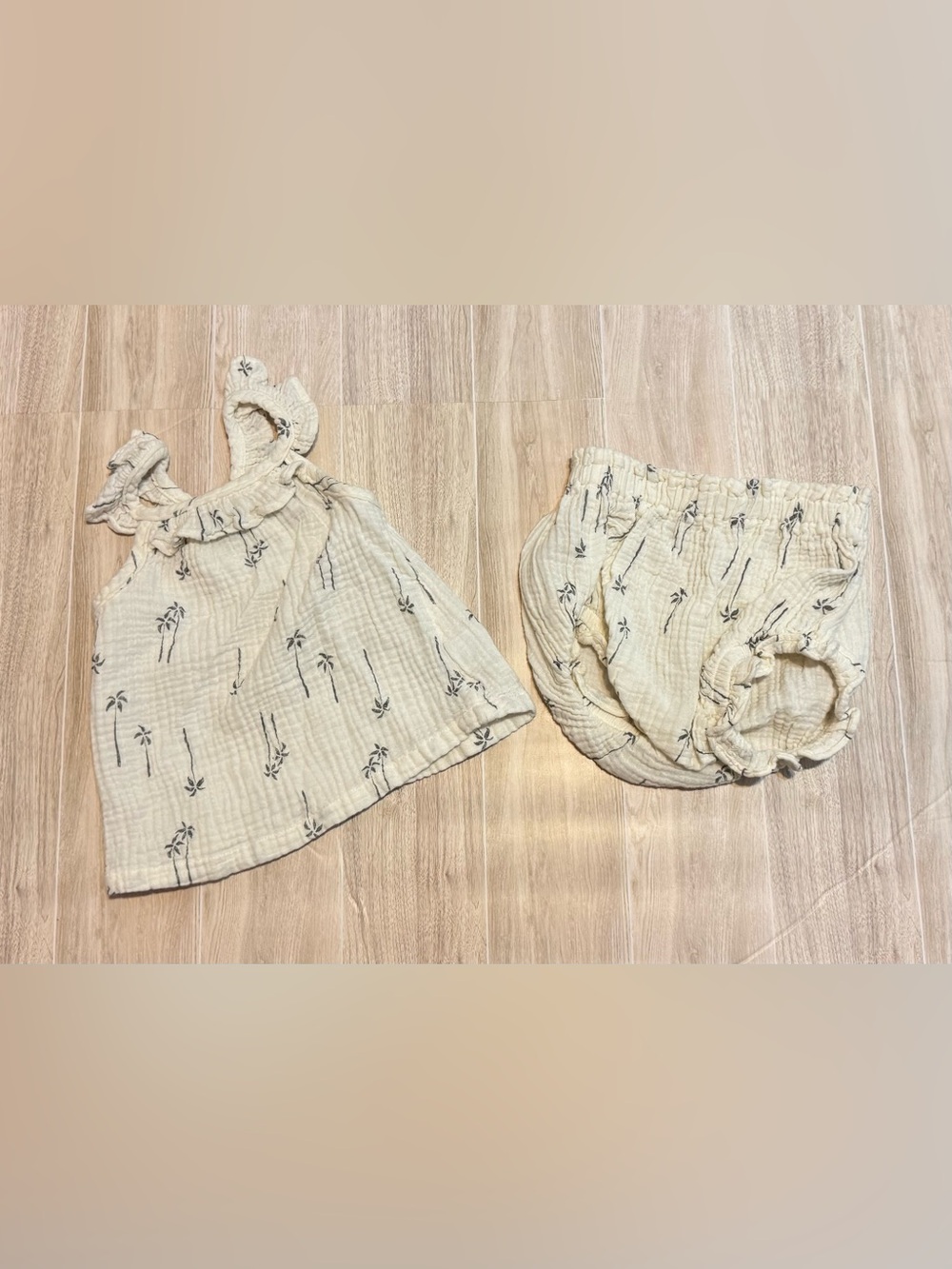 Cream Palm-Print Baby Dress & Bloomer Set